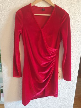 Kleid Rot Samt grösse M
