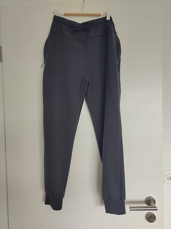 Pantaloni: Kiprun pantalon chaud de running taille M – Nuovo (secondo la descrizione) da Morges venduto da L_6688