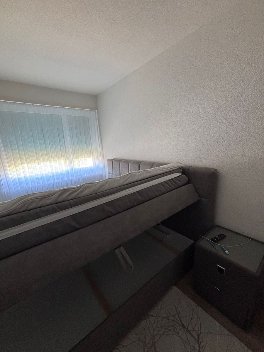 Letti: Bett mit Bettkasten und Kommode inkl. Licht – Usato da Oberglatt ZH venduto da Mitzi3840 2