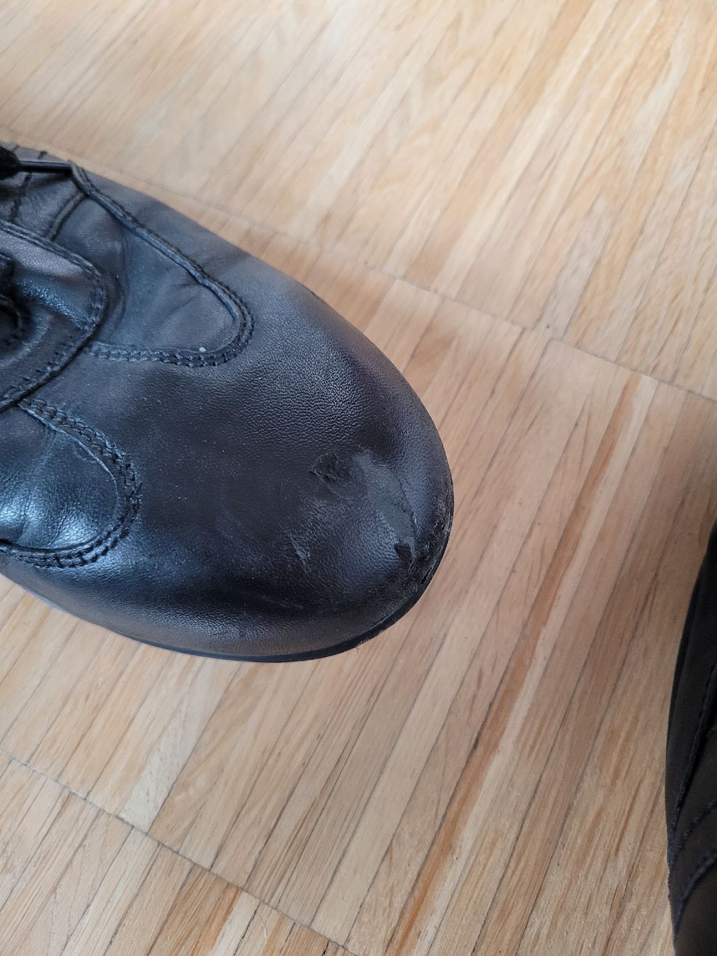 Scarpe da uomo: Schwarze Herrenschuhe, Grösse 44, – Usato da Uster venduto da 13smiley13 8