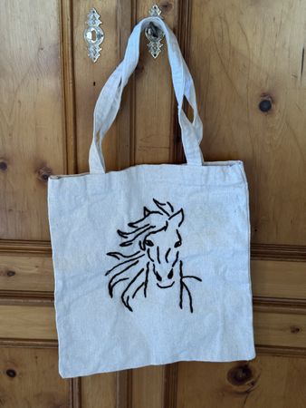 Stofftasche mit Pferdestickerei