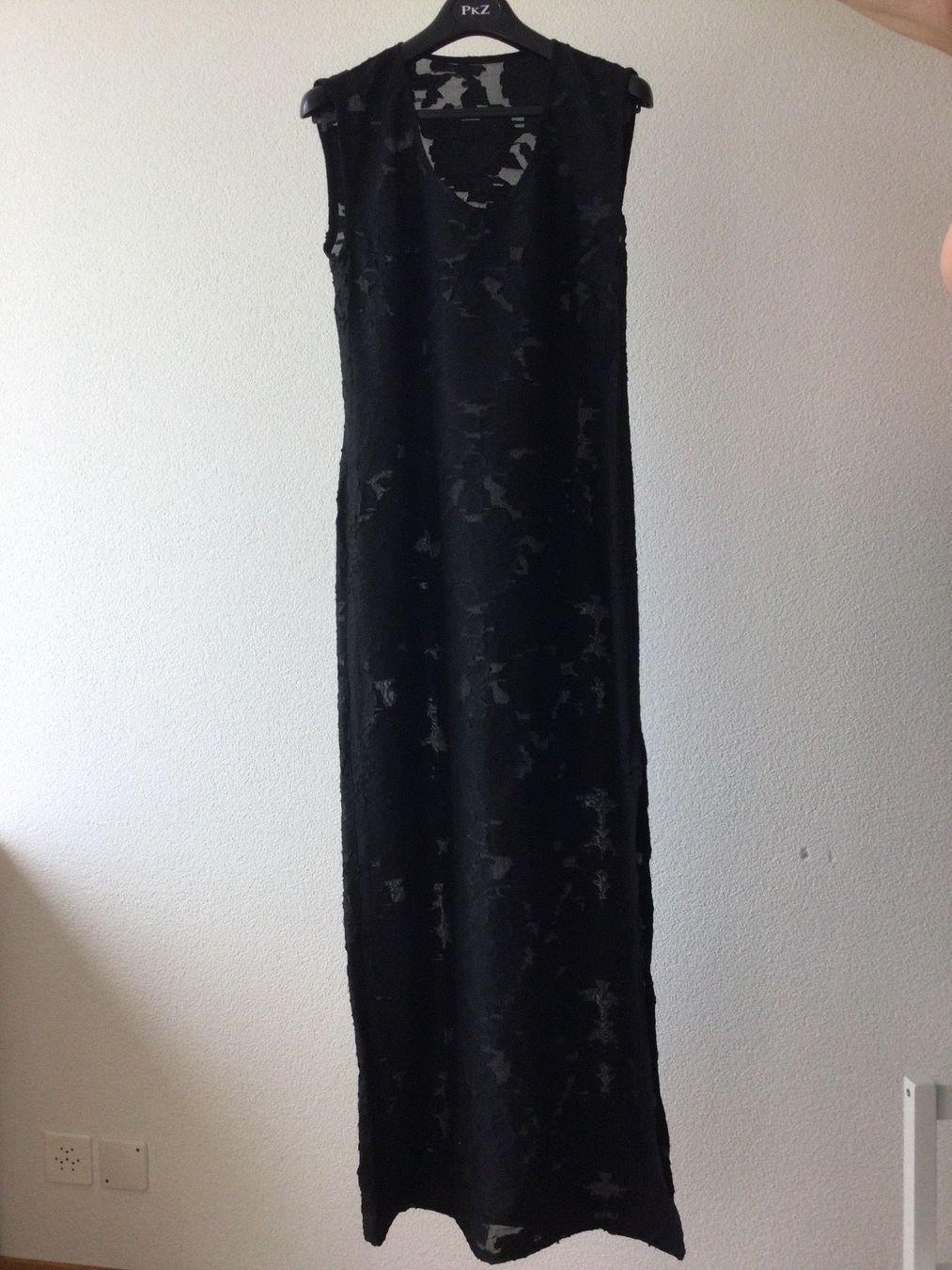 Tute: Sommer Schwarz Kleid, Gr 38 – Usato da Zürich venduto da VorlonShadow 2