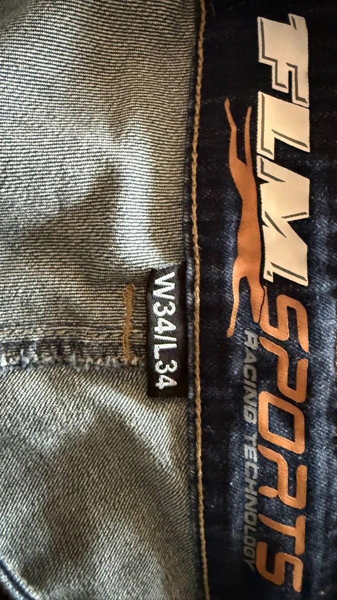 FLM Completi: Motorrad-Jacke und Motorradjeans – Usato da Zürich venduto da LinoVentura 7