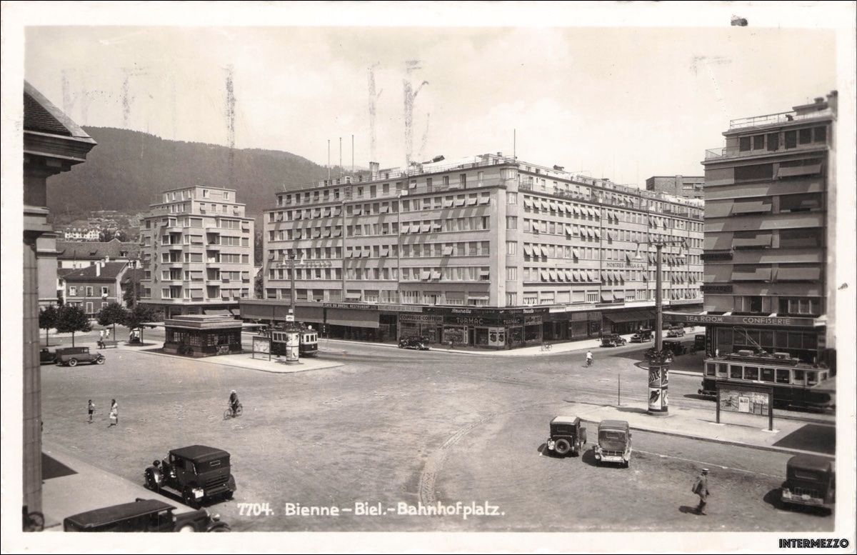 Cartoline postali: Biel Bienne / Bahnhofplatz 1939 Oldtimer – Usato da Basel venduto da intermezzo12