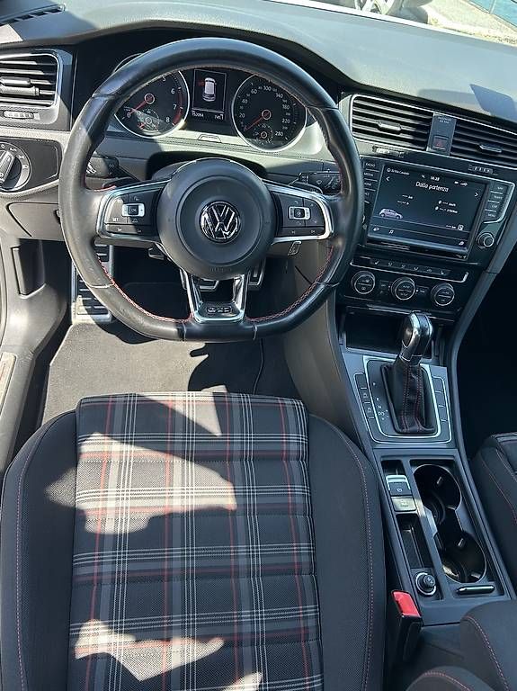 Autos: Volkswagen Golf GTI Performance DSG 230cv – Gebraucht aus Losone von Ivanpuseljic 2
