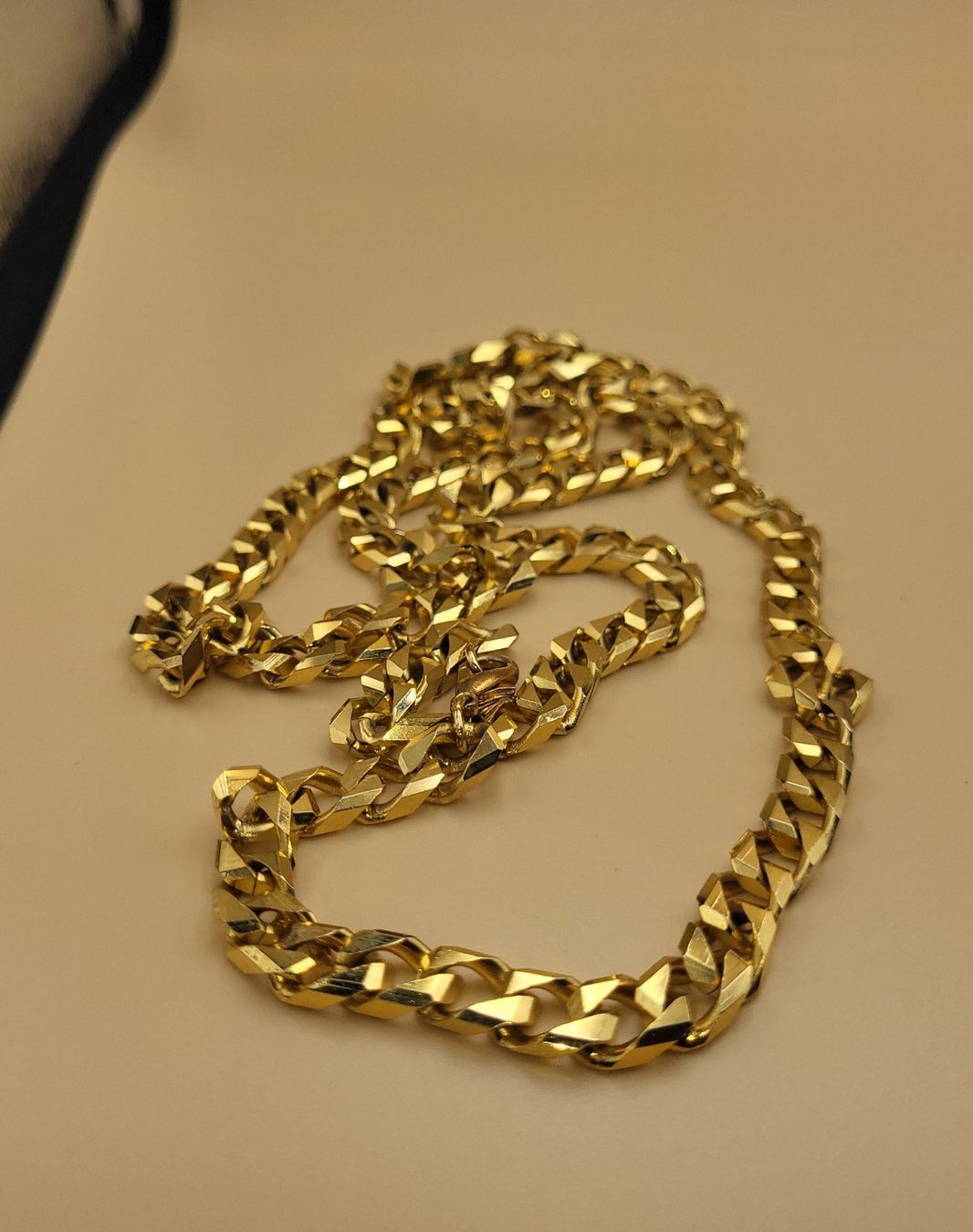 Catenine: Elegante Goldige Panzerkette – Usato da Wald ZH venduto da SwissPawnshop 3