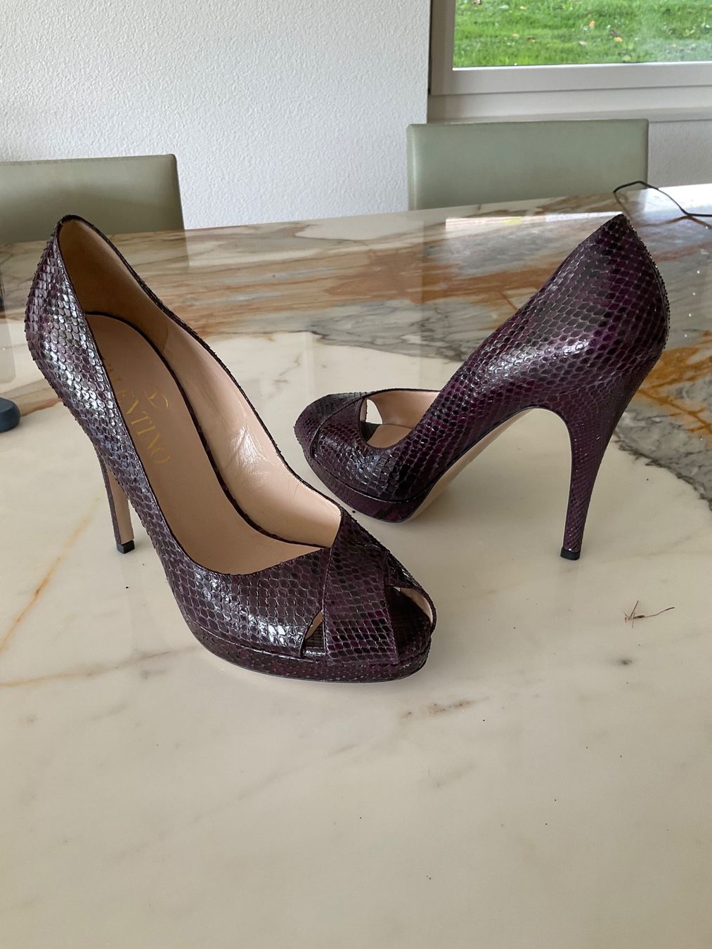 Valentino Damenschuhe: Purple!!! Valentino Snake Skin Platform Pump – Neu (gemäss Beschreibung) aus Baar von dsb07 1