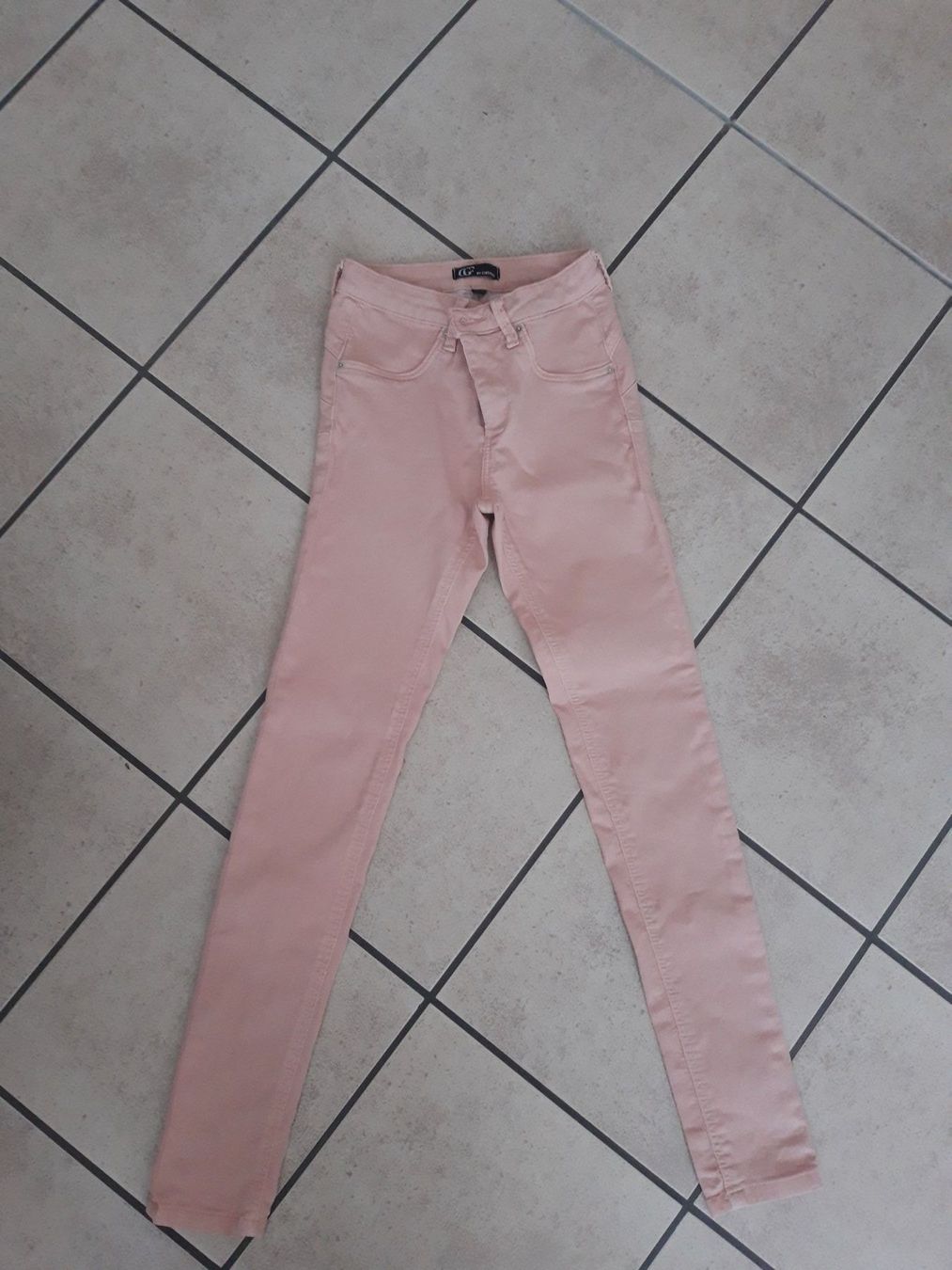 Pantaloni: Mädchen Hose Gr.S – Usato da Gelterkinden venduto da sonne1976