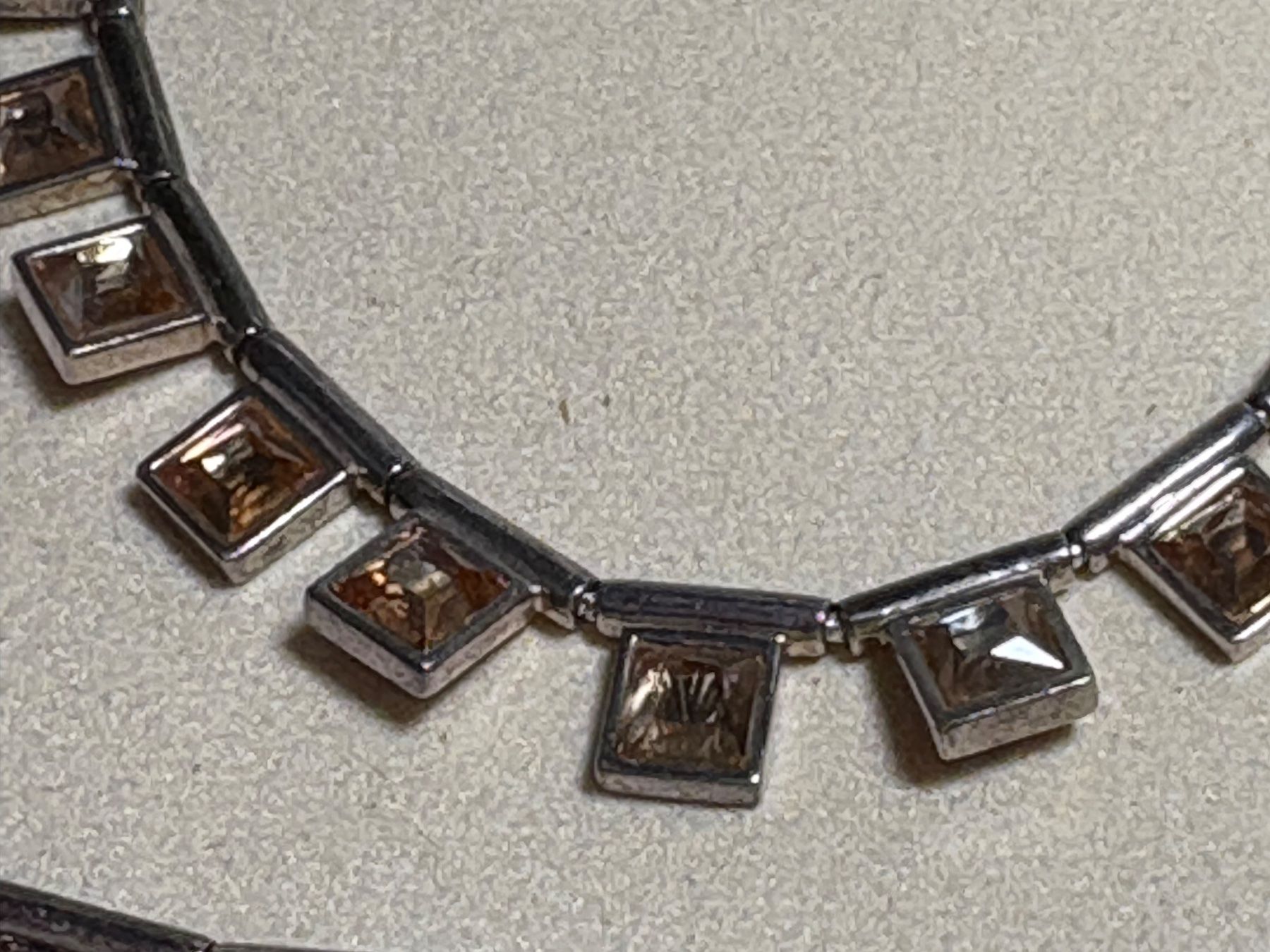 Bracciali & Braccialetti: Sehr schönes Armband mit passendem Halsschmuck – Usato da St. Peterzell venduto da verena40 8