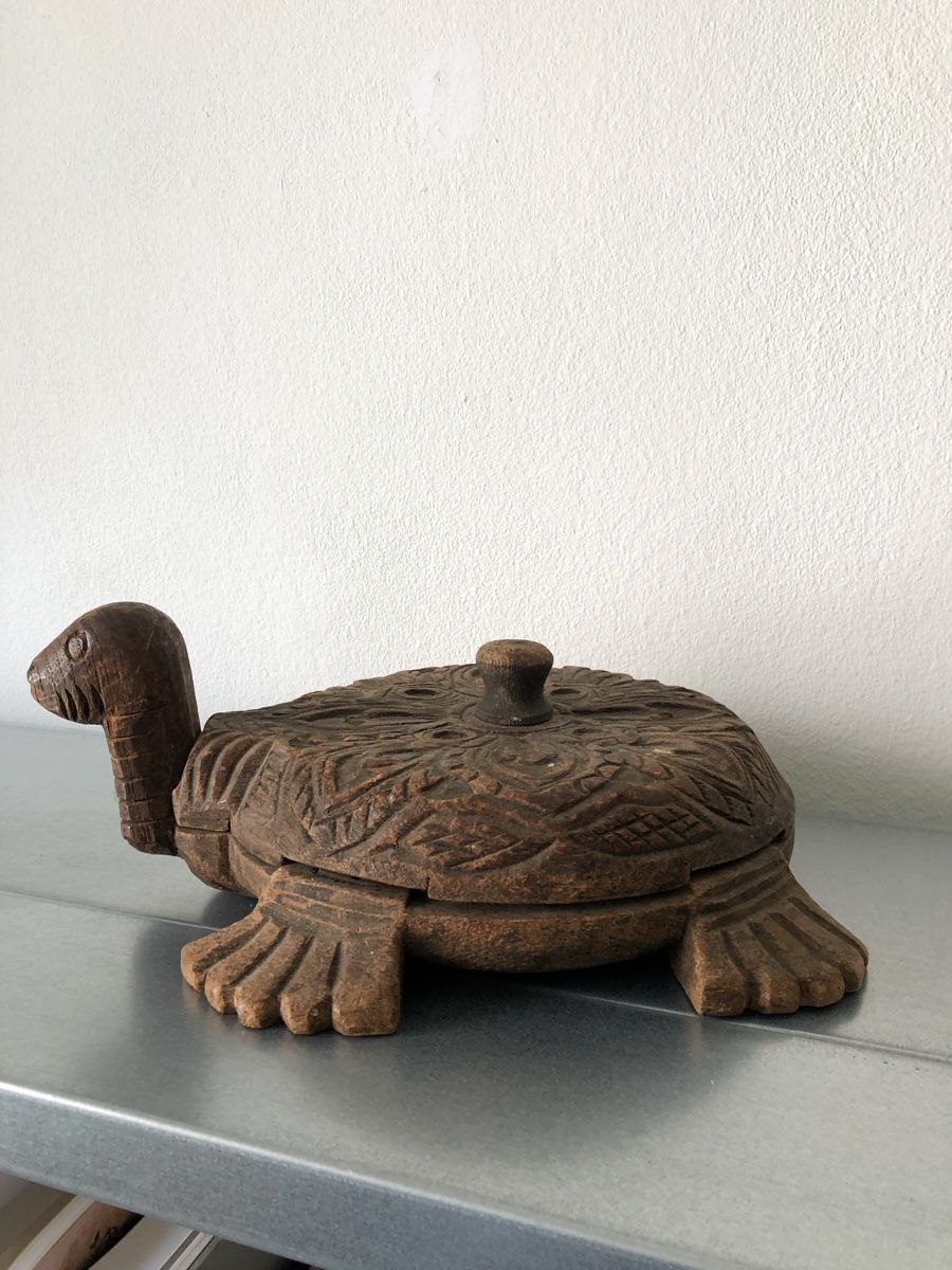 Sculture & Statue: Asiatika Volkskunst geschnitztes Schildkrötenobjekt – Usato da Basel venduto da Amechan. 8