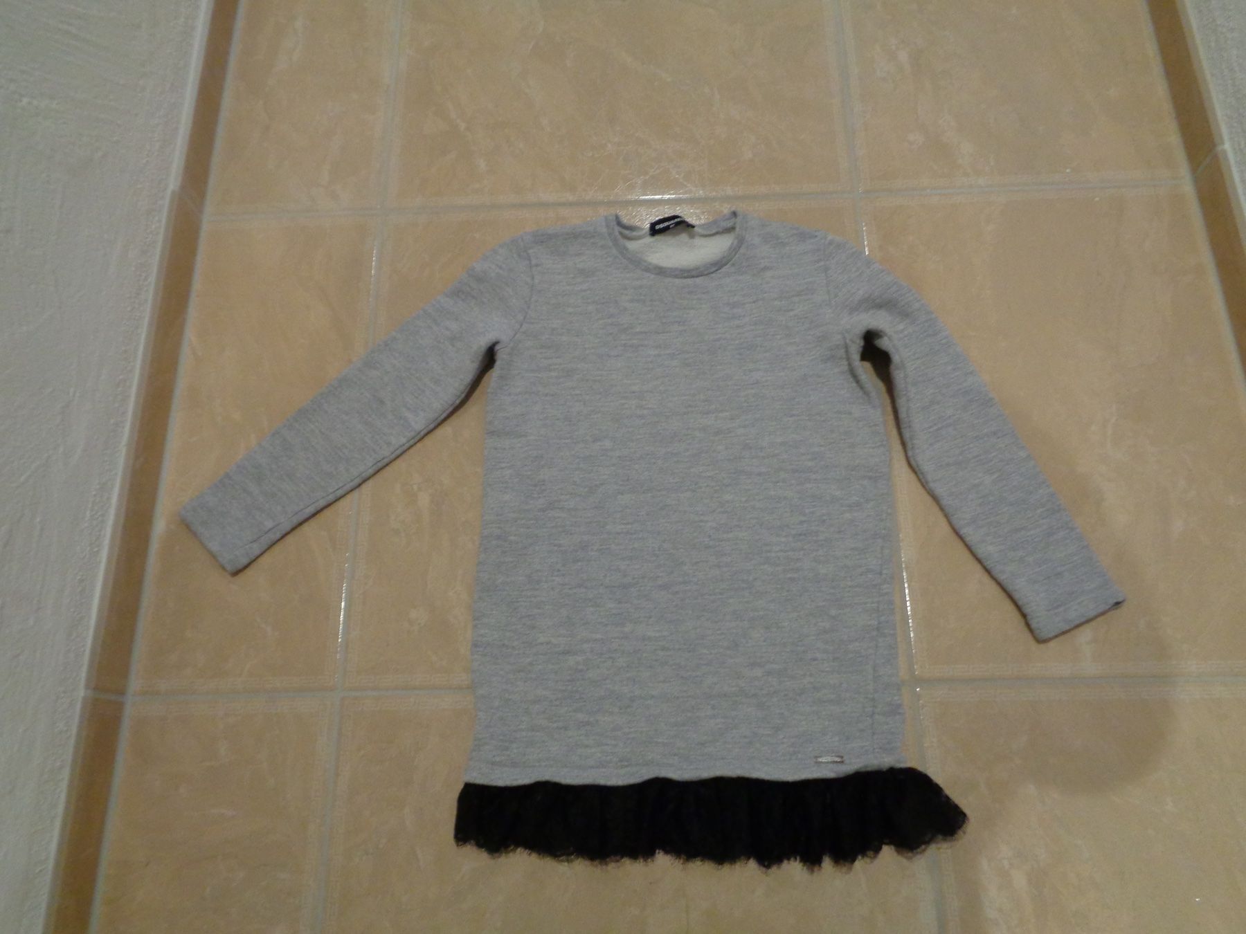 Blusen, T-Shirts & Tops: Dsquared2 Long Tunika, 8J 128 – Gebraucht aus Klingnau von Markus14