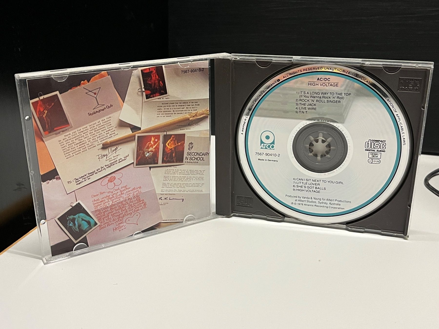 CD: AC/DC - High Voltage - X01A – Usato da Küsnacht ZH venduto da hardrock.earth 2