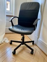 Bürostuhl mit Rollen 