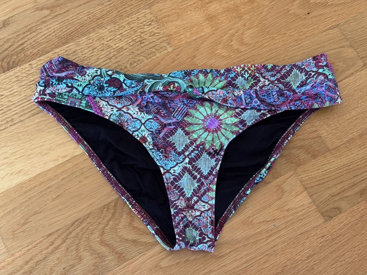 Costumi da bagno & Bikini: Bikini - Oberteil Grösse 36 und Hose Grösse 38 – Usato da Zürich venduto da wtpooh 1