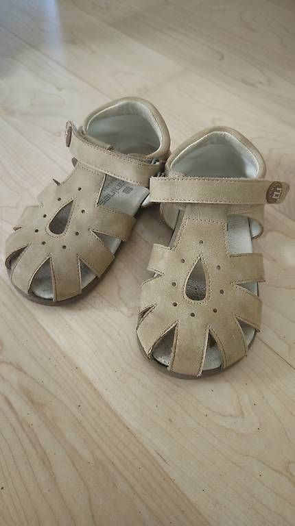 Scarpe per ragazzi: Leder Sandale_ gr.23 Andanines – Usato da Flurlingen venduto da Nicole_Koogoo