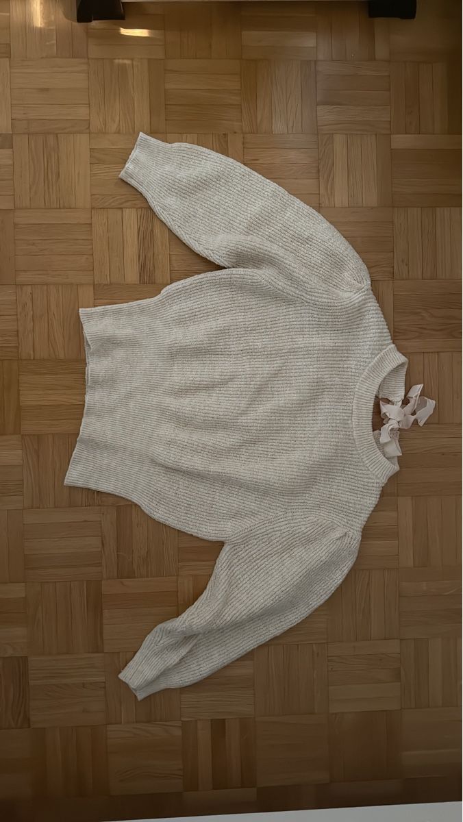Mango Pullover & Sweatshirts: Damen Pullover hellbeige Grösse S mit Schleife – Gebraucht aus Zürich von ale_t2p5