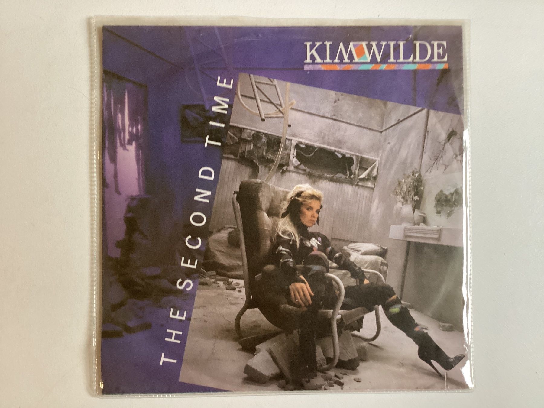 Dischi in vinile: Kim Wilde Single - Second Time / Lovers On The Beach – Usato da Gutenswil venduto da Hamzian