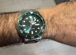 Seiko 5 sports green new 