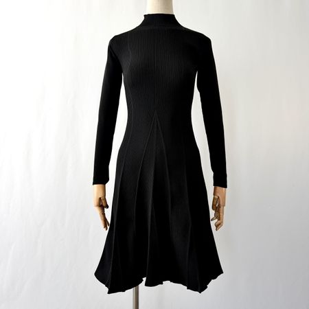 HIGH EVERYDAY COUTURE New Dress