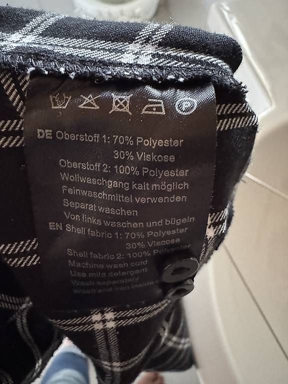 Camicette: Bluse schwarz/weiss kartiert Gr. M – Usato da Hütten venduto da bri_kkp6 3