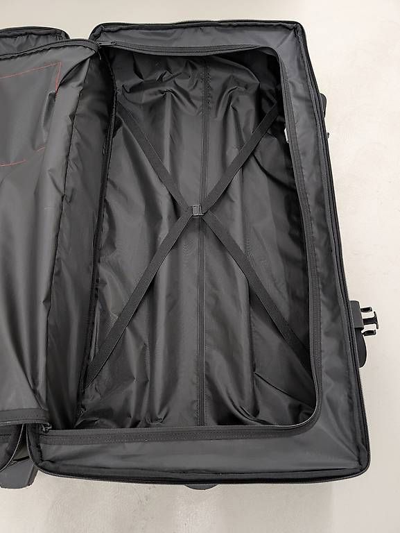 Valises de voyage: Koffer-/Rollenreisetasche gross EastPack – D'occasion à Flums par Brafra0 3