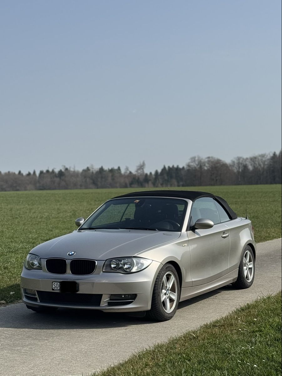 BMW Automobili: BMW 120i Cabriolet - Automat – Usato da Dotzigen venduto da 24SevenSwiss