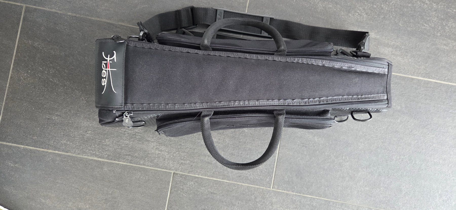 Taschen: Trompetentasche Fides – Gebraucht aus Oberegg von Roberto24