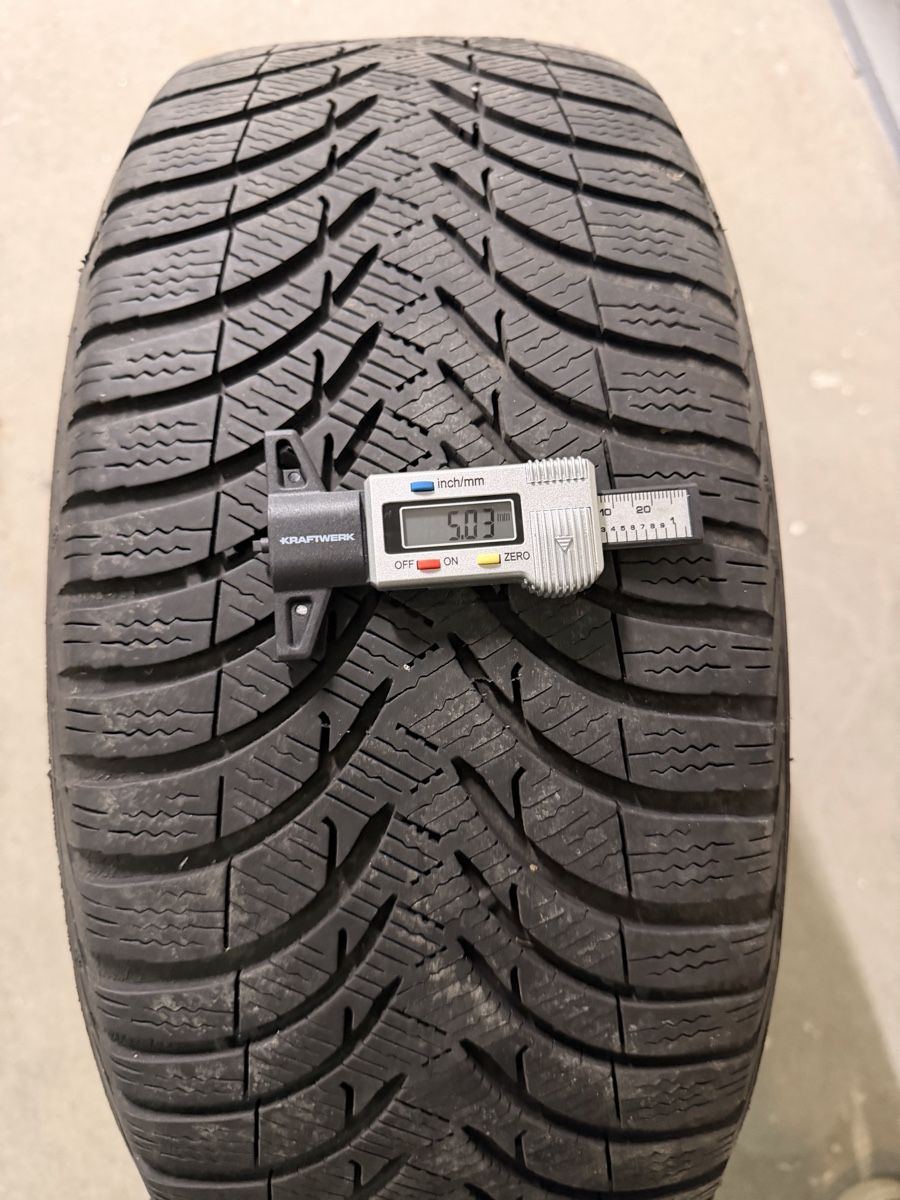 BMW Pneumatici & Ruote complete: BMW E92/E93 Winterfelgen Wintersatz – Usato da Riedikon venduto da Spheroz 9