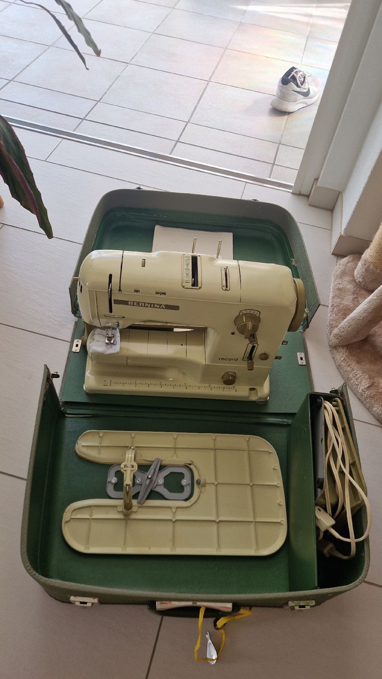 Bernina Macchine da cucire: Bernina 730 Record Nähmaschine – Usato da Winterthur venduto da Daniela.Arashi 1