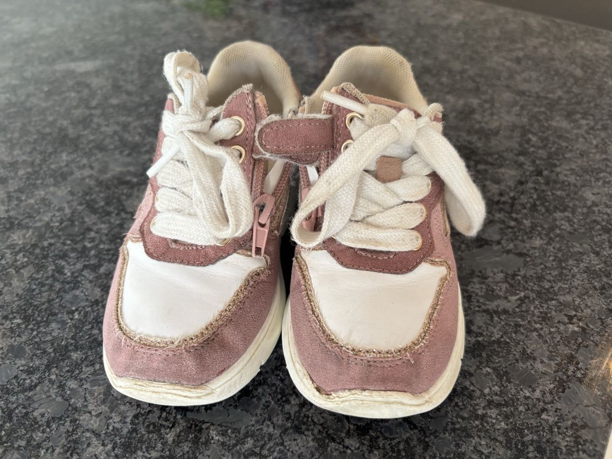 Friboo Scarpe per ragazze: Turnschuhe, Gr. 27 – Usato da Münchenbuchsee venduto da pulvfr 1