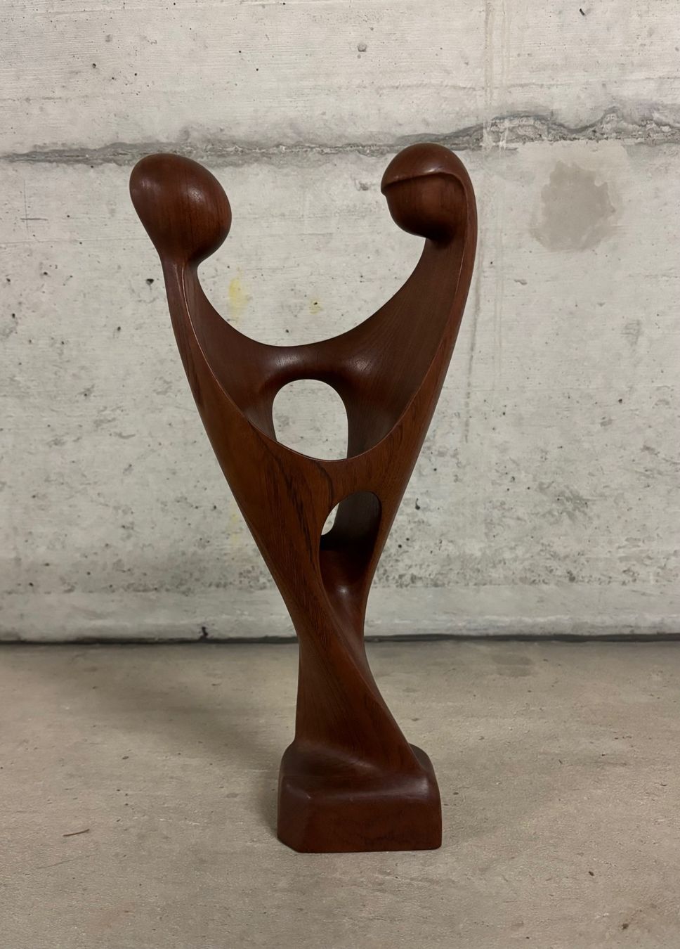 Sedie: danish design . lovers embraced dancing . von simon randers – Usato da Basel venduto da Rmo4000 2