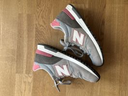 New Balance Sneaker, Gr. 40.5, Grau/Rosa