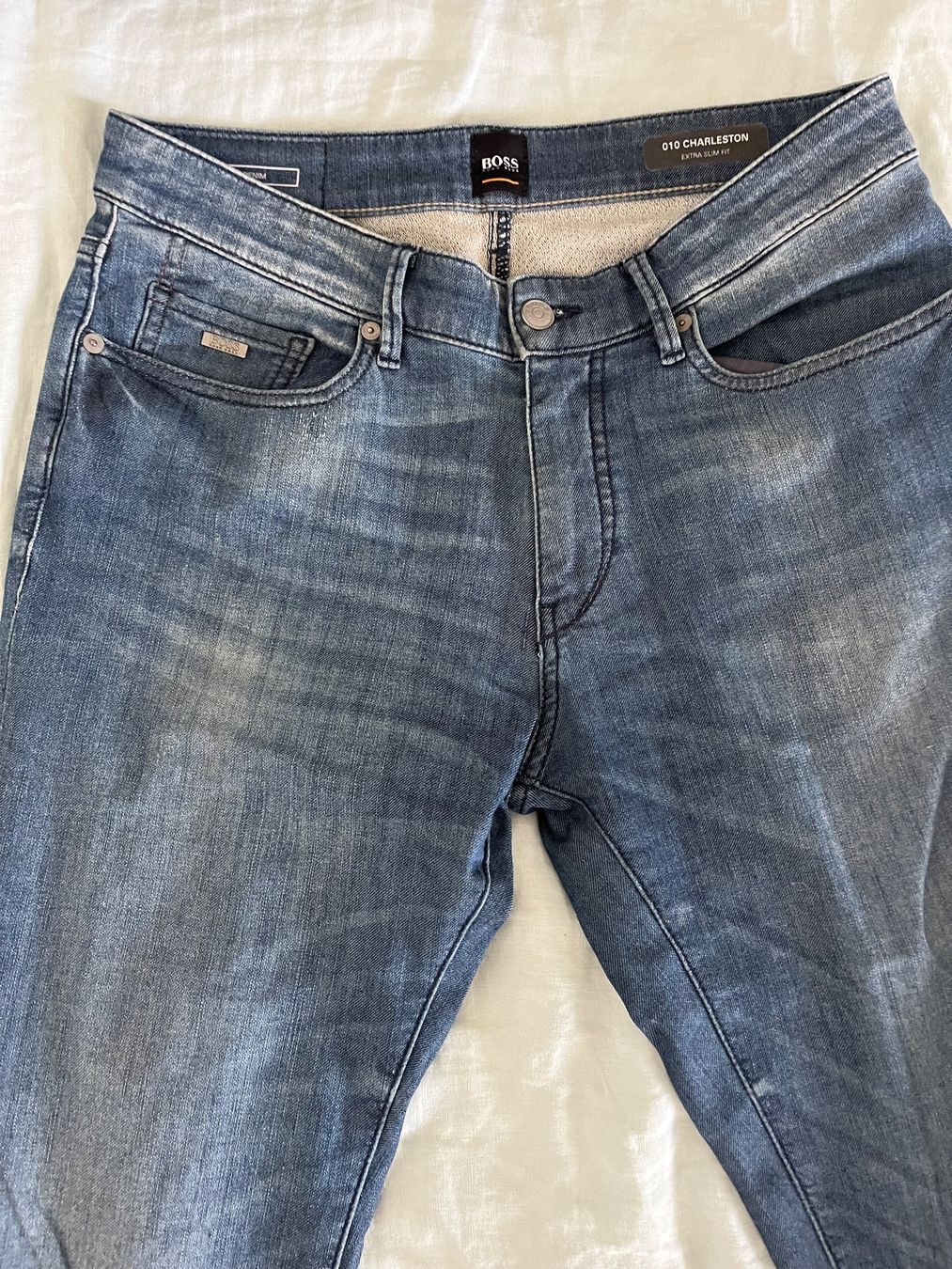 Hugo Boss Jeans: Hugo Boss Jeans – Gebraucht aus Salgesch von ala_8nfp