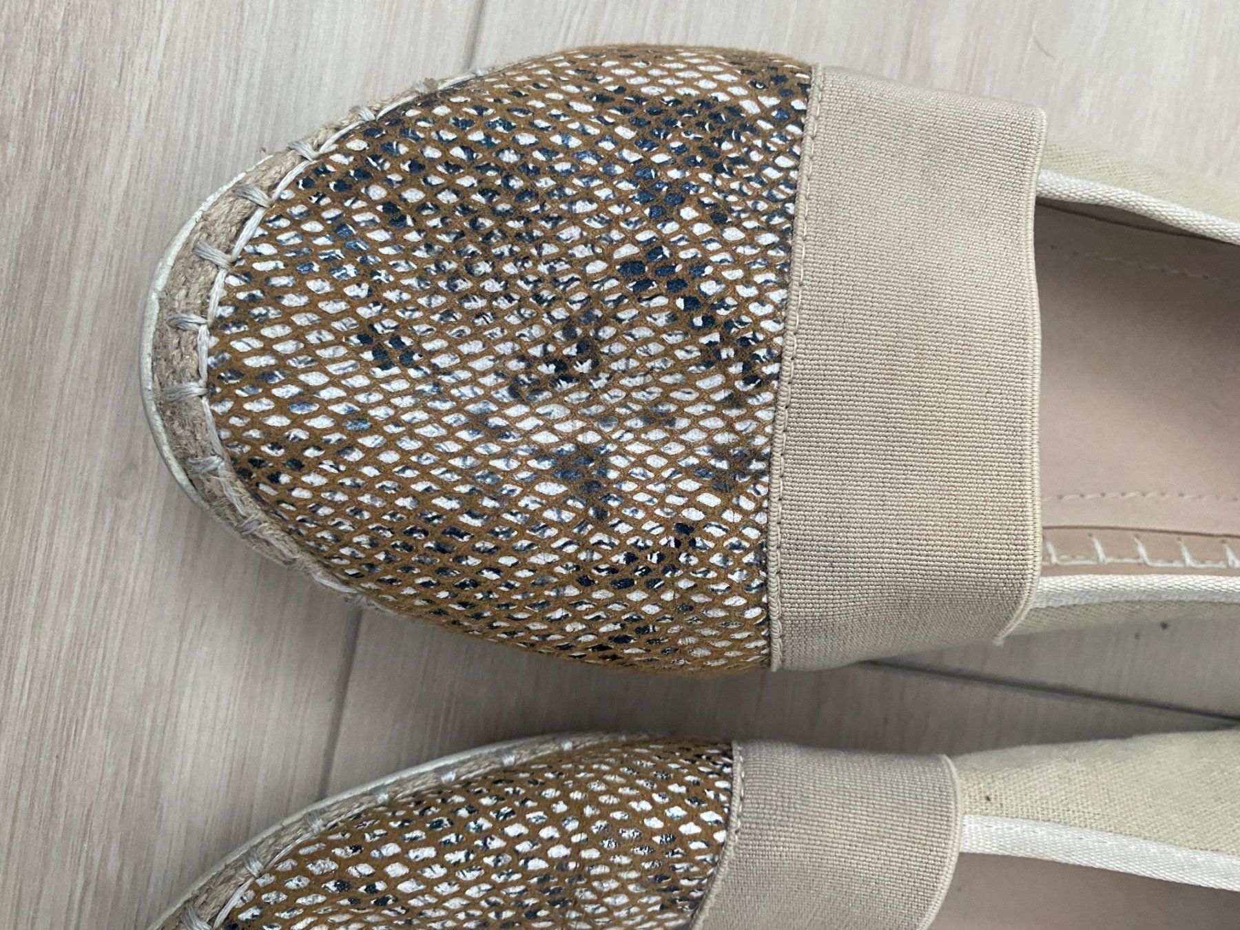 Scarpe da donna: Ballerinas mit Schlangenmuster Gr. 40 – Usato da Füllinsdorf venduto da Sunnebliemli7 1