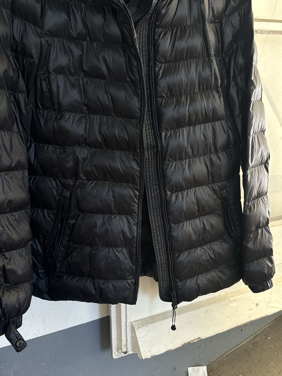 Massimo Dutti Giacche: Massimo Dutti leichte Steppjacke in Schwarz – Usato da Basel venduto da AnninaD97 3