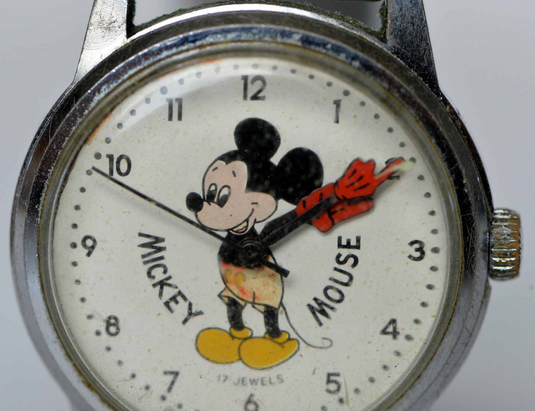 Disney Orologi: Montre mécanique vintage "Mickey Mouse" – Usato da Neuchâtel venduto da Neuchatel 2