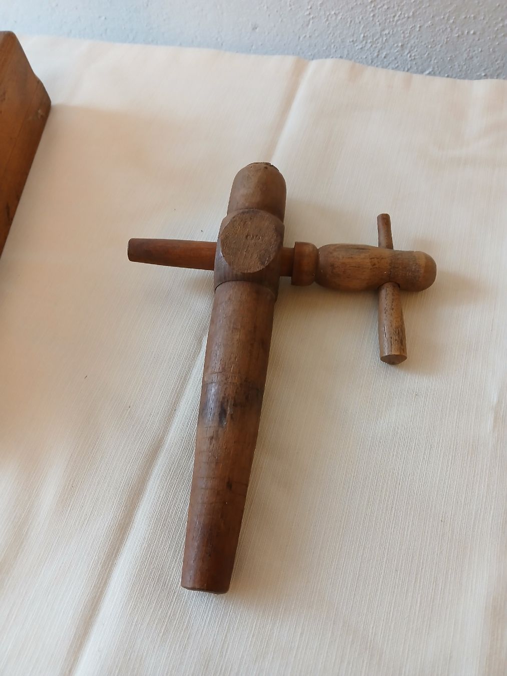 Tutti gli attrezzi: alte Hobel aus Holz – Usato da Galgenen venduto da Leila46 4