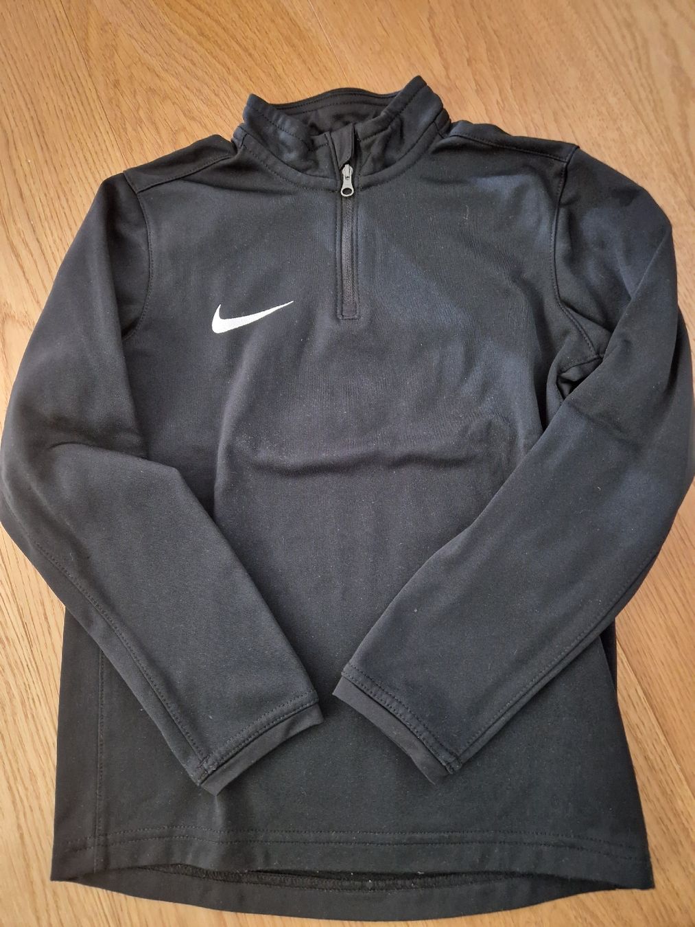 Nike Maglioni & Felpe: Nike Pullover Gr. 128/134 – Usato da Davos-Dorf venduto da Bpelikan