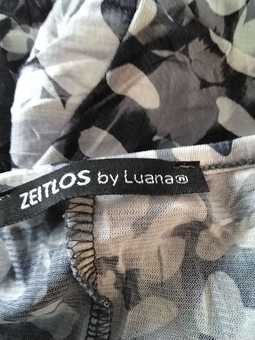 Jacken: ZEITLOS BY LUANA XS JÄCKCHEN – Gebraucht aus Flims Waldhaus von CONSETA 2