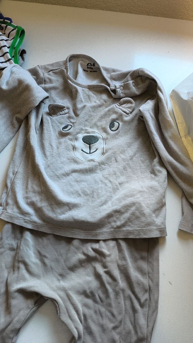 Pyjamas & Ähnliches: Pyjama  – Gebraucht aus Thürnen von ste_ws2m