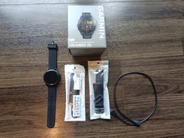 Garmin Forerunner 265 GPS Smartwatch mit Zubehör