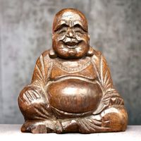 Superbe statuette de Bouddha rieur assis en bois sculpté