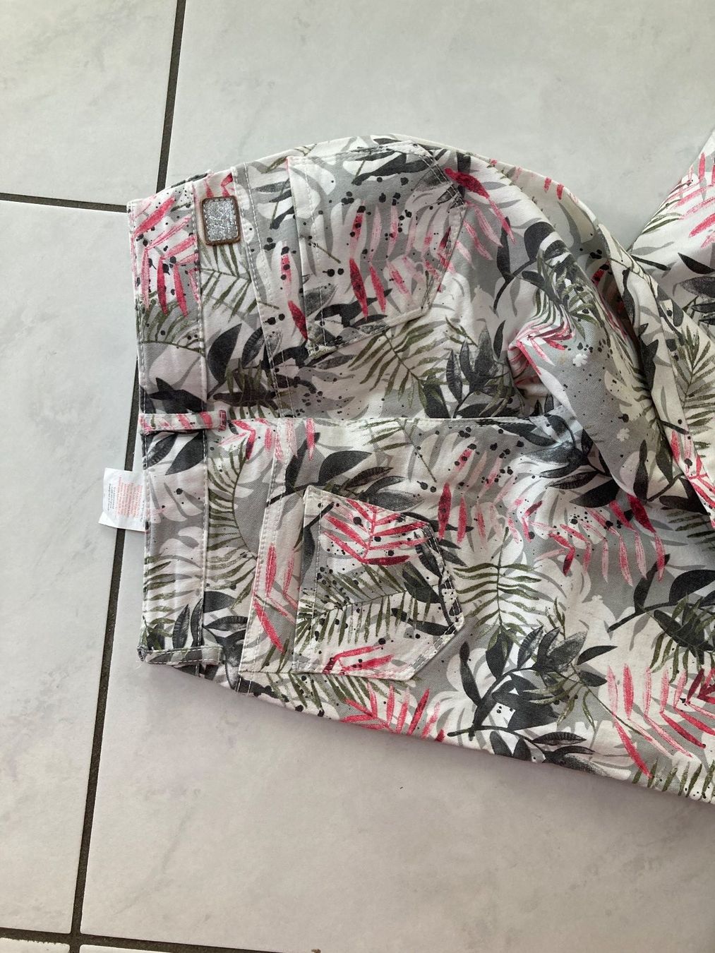 IKKS Pantalons: IKKS pantalon 12ans/152cm – Neuf (Voir description) à domdidier par picolo99 2