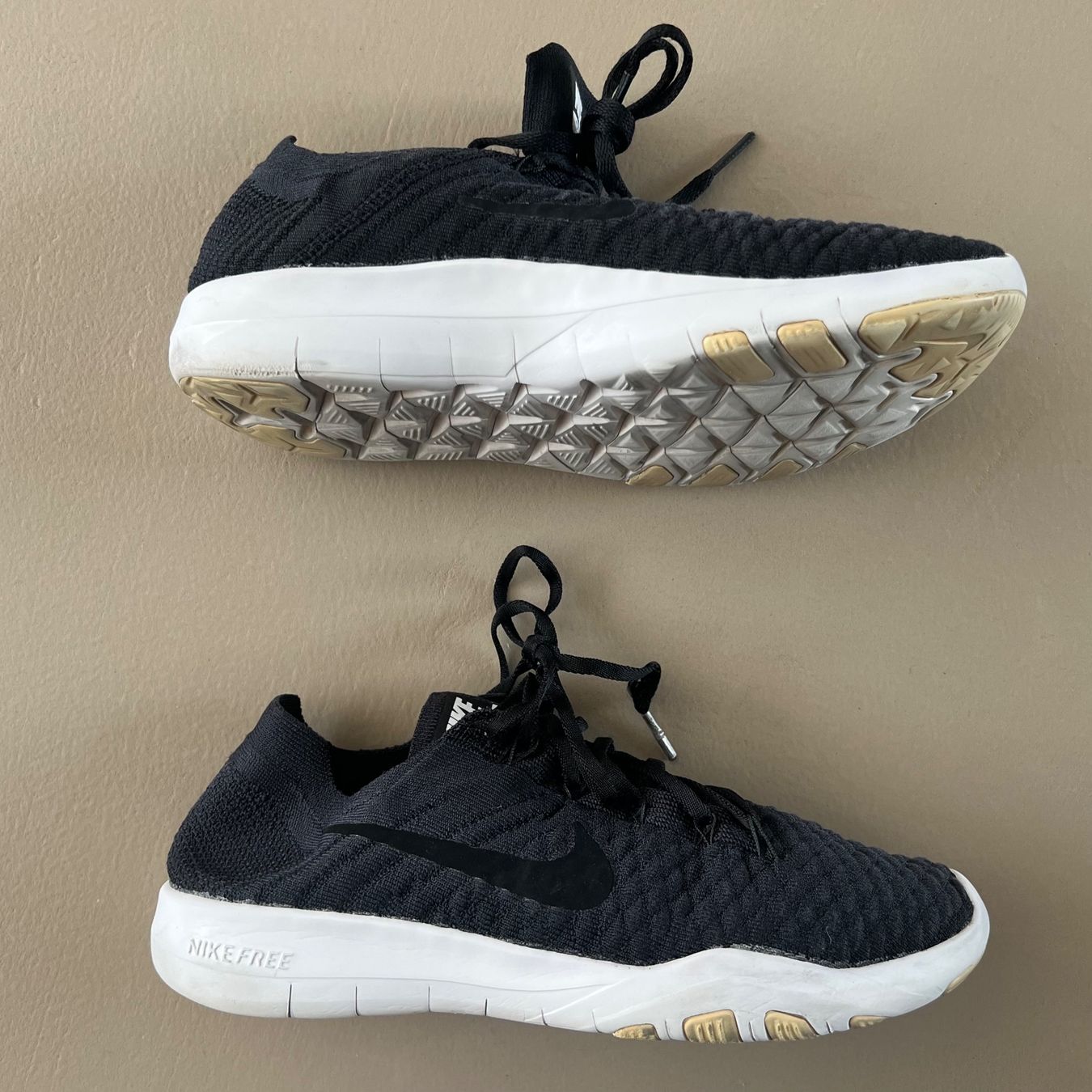 Nike Damenschuhe: NIKE Free Sneakers 🖤 – Gebraucht aus Zürich von ClosetQueen 5