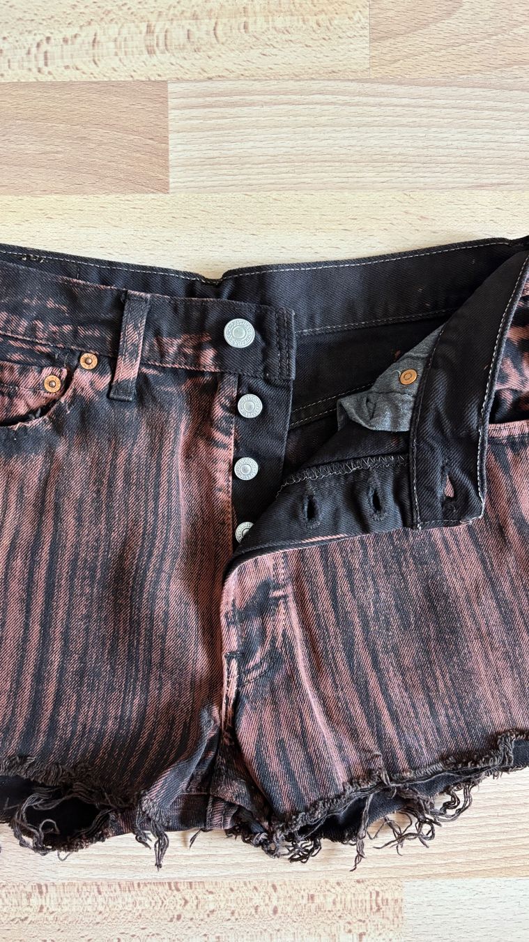 Levi's Jeans: SHORTS LEVI’S – Usato da Bern venduto da dede__ 1