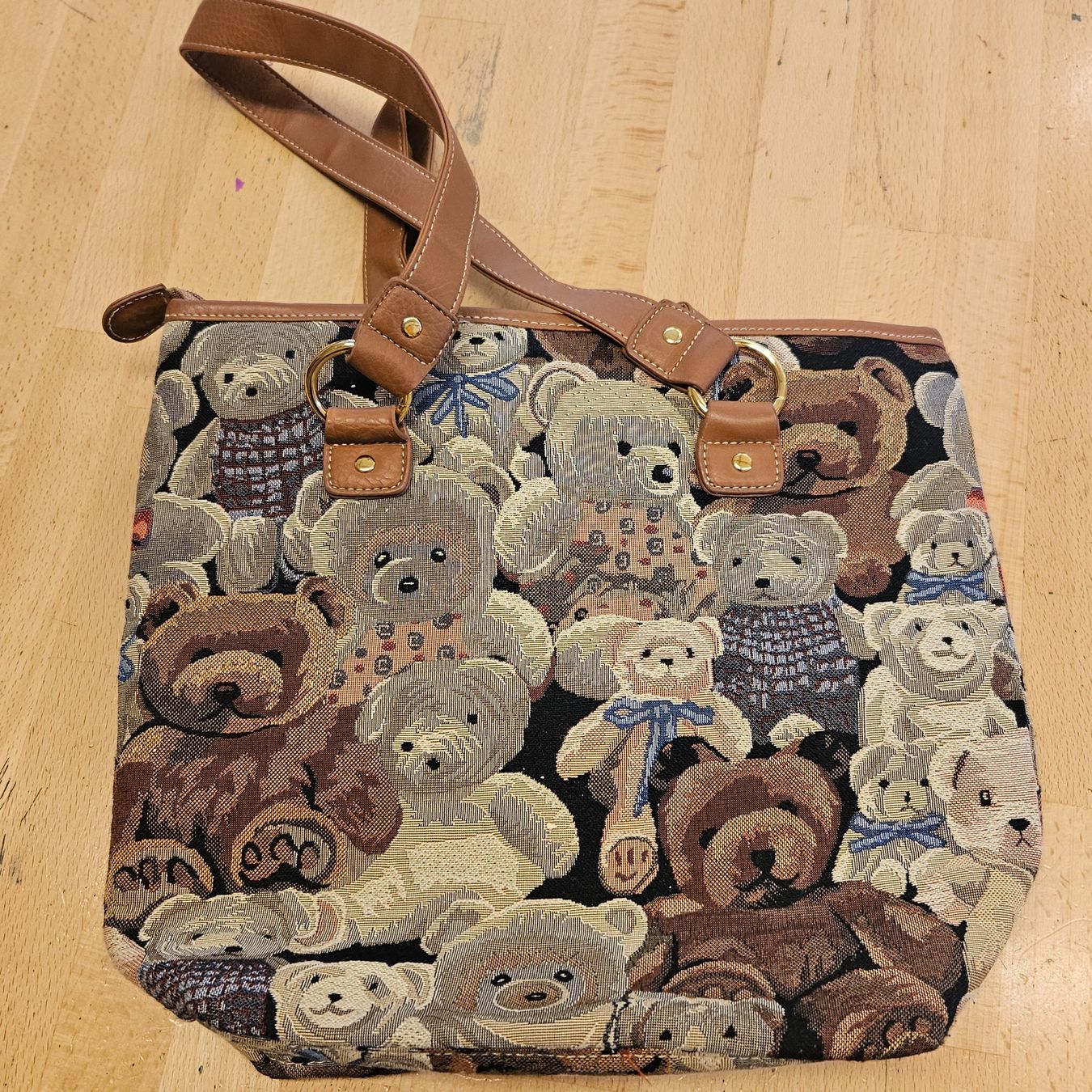 Borse da donna: Tasche mit Bärenmotiv – Usato da Uster venduto da Sonnenblume212 1