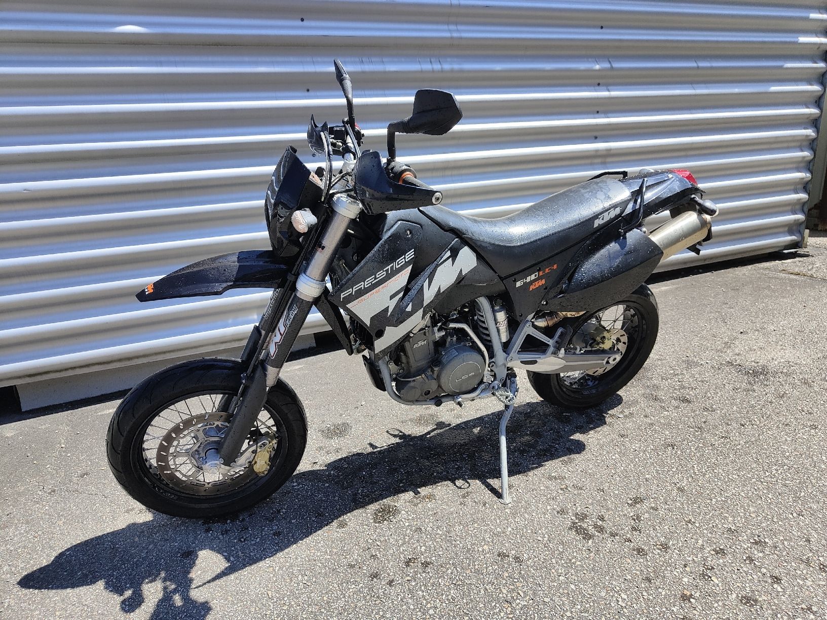 KTM Strada: KTM 640 LC4 Prestige Supermoto – Difettoso da Bürglen UR venduto da Podmladak 2
