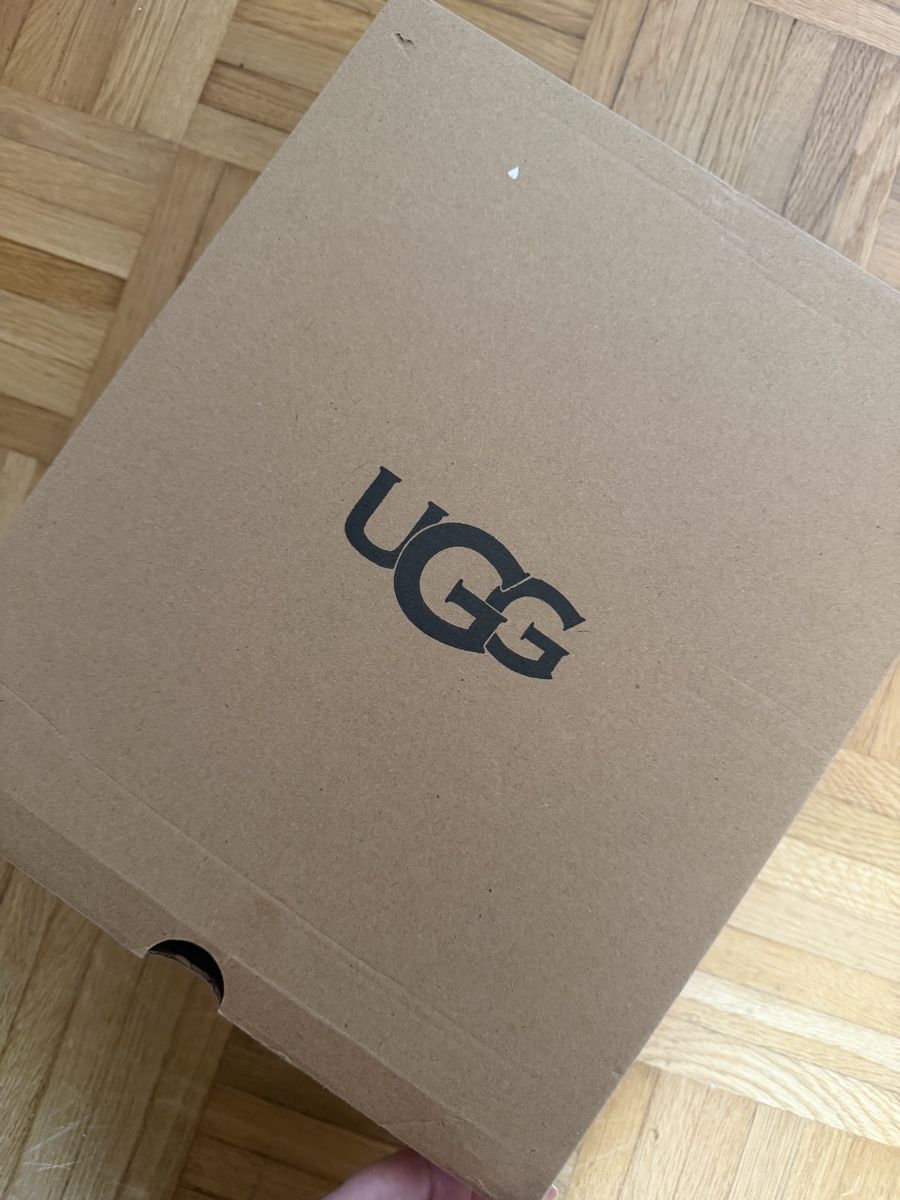 Damenschuhe: UGG  – Neu und originalverpackt aus Reinach BL von van_h62b 4