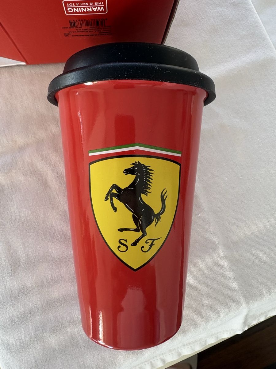 Tassen: New genuine Ferrari ceramic mug – Neu und originalverpackt aus Lausanne von oyu_hgg5 1