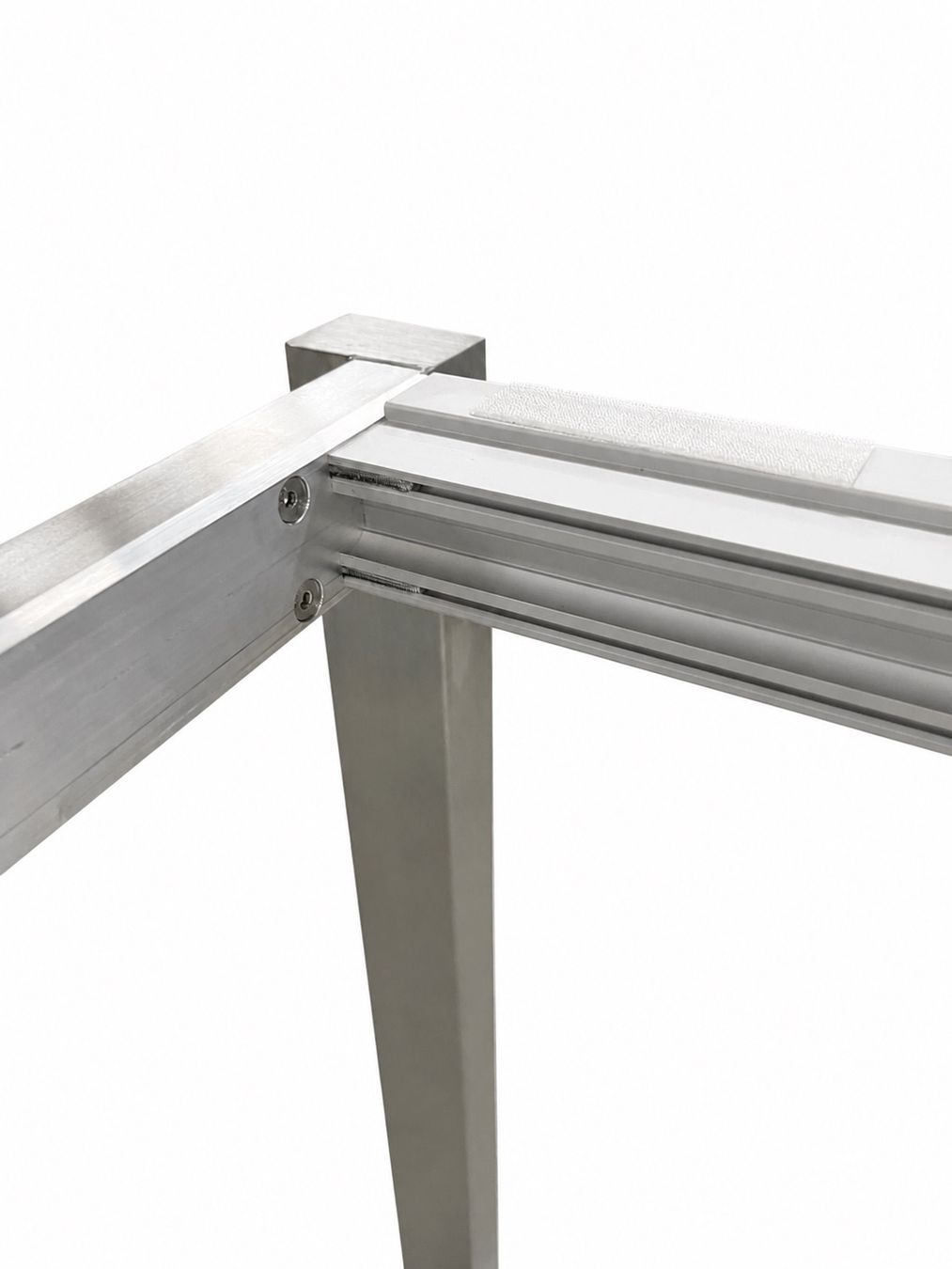 Tavoli: Table céramique extensible 150-210 Swiss Made inox – Nuovo e nell'imballaggio originale da Suhr venduto da InterioX 4
